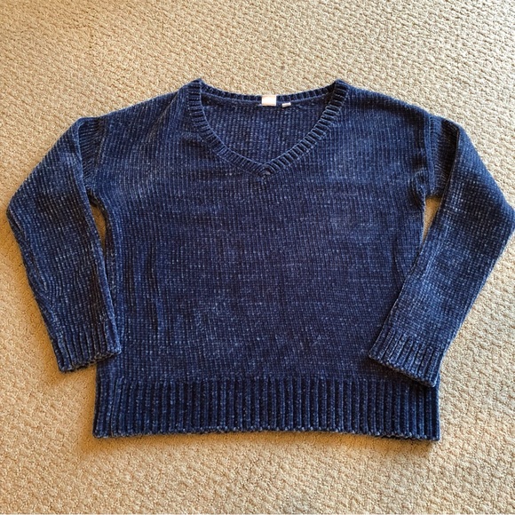 Gap Chenille V-Neck Sweater - Picture 1 of 4